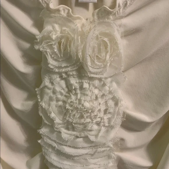 Sleeveless Ruffle Blouse - Picture 6 of 6